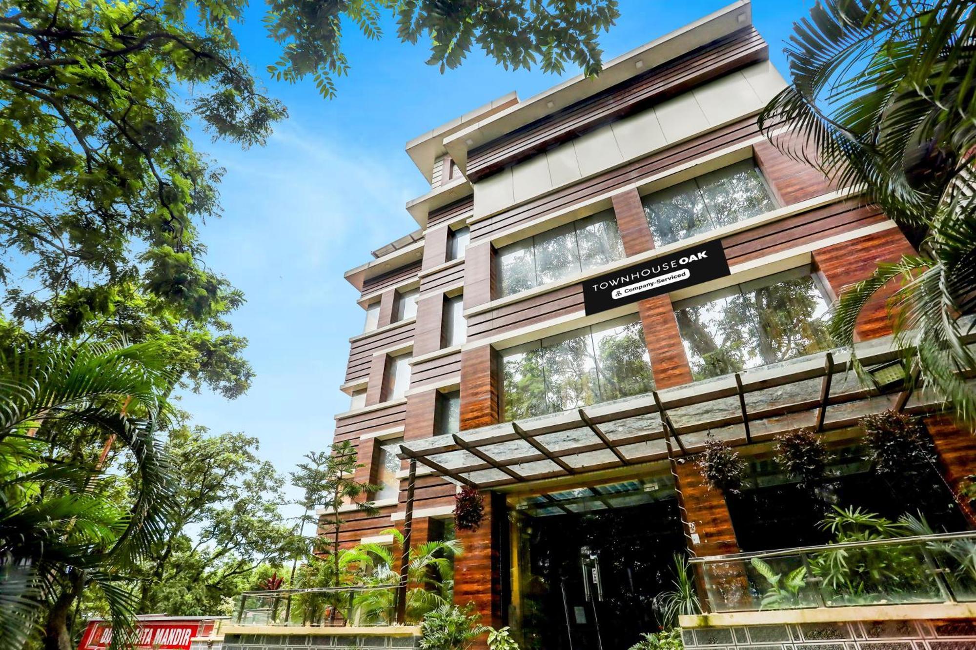 Super Townhouse Oak Pacify Hills Hotel Rajpur Bagian luar foto